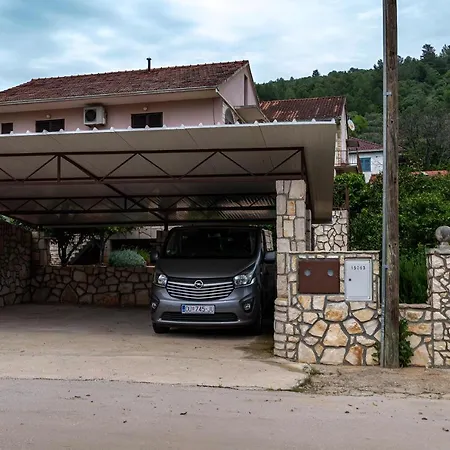 Kalos * Vela Luka